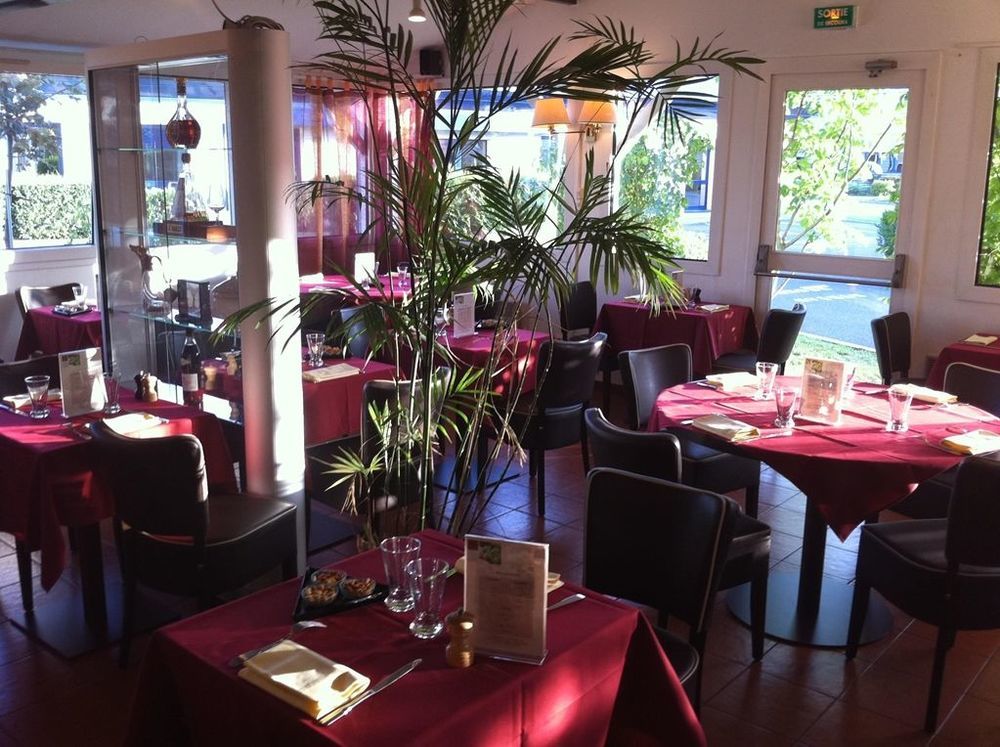 Kyriad Orleans Ouest - La Chapelle Saint Mesmin Restaurant bilde